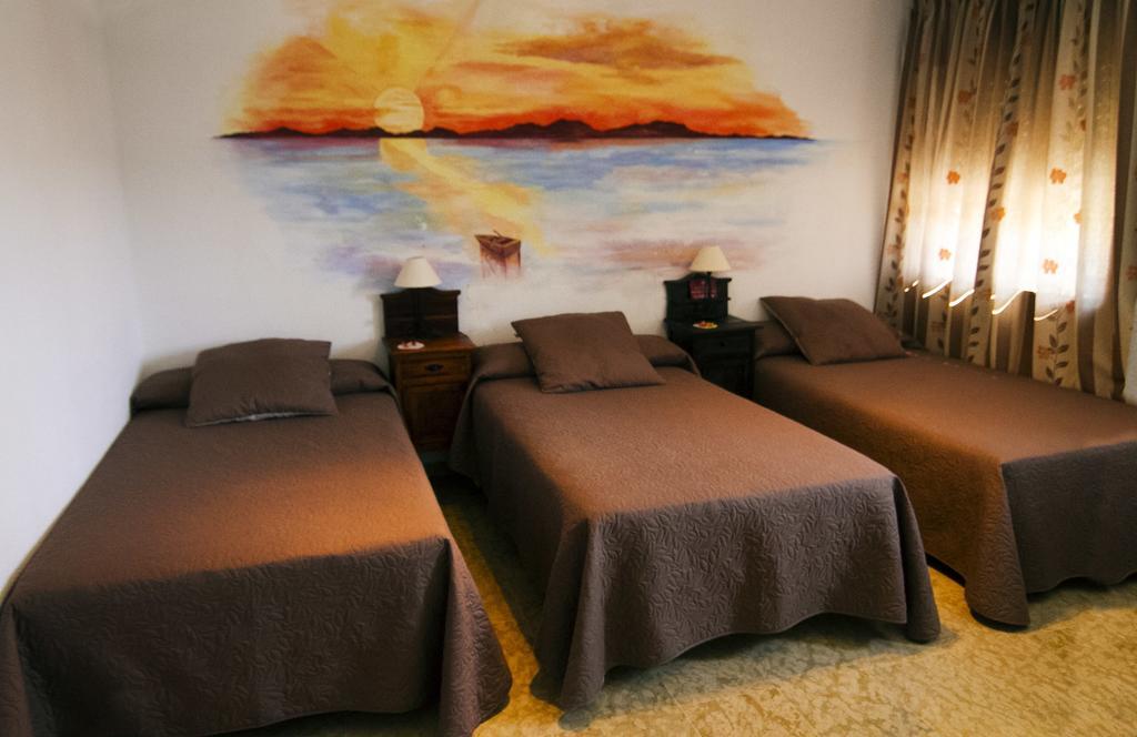 אורגיווה Hotel Puerta Nazari מראה חיצוני תמונה