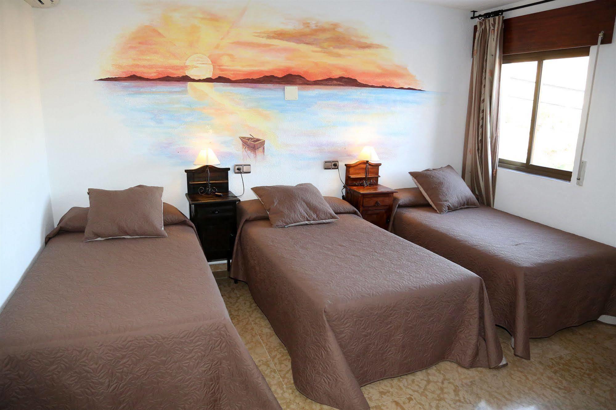 אורגיווה Hotel Puerta Nazari מראה חיצוני תמונה