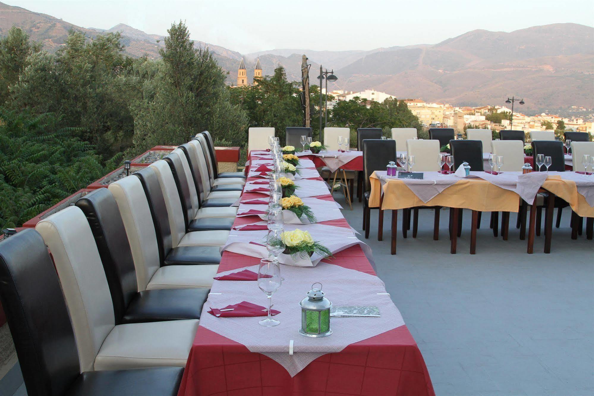 אורגיווה Hotel Puerta Nazari מראה חיצוני תמונה