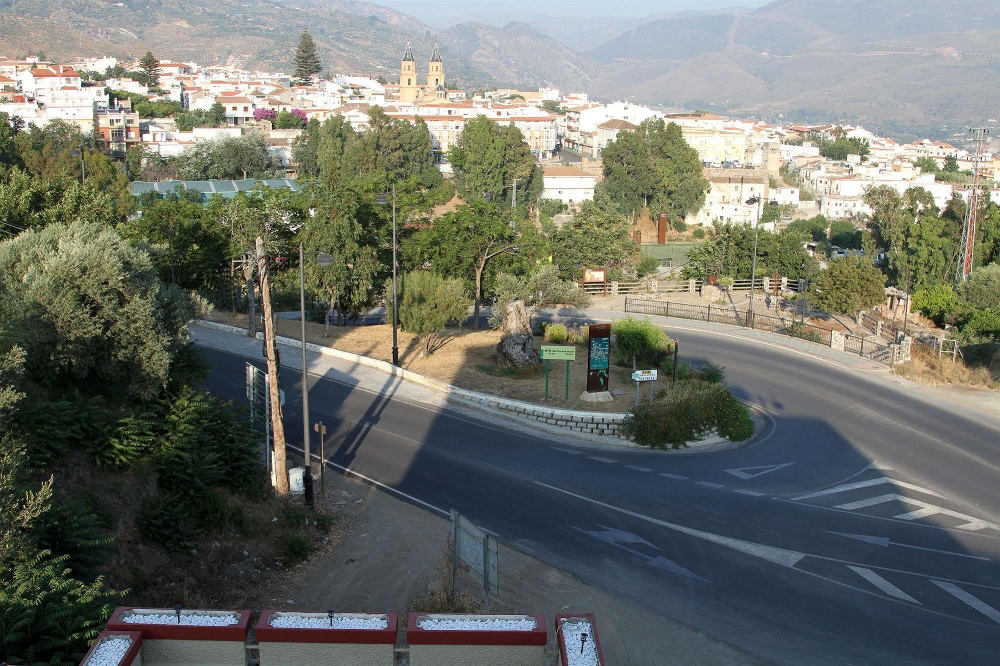 אורגיווה Hotel Puerta Nazari מראה חיצוני תמונה